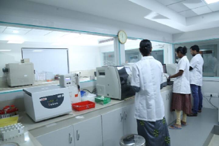 Malabar Medical College Hospital and Research Centre campus in Modakkallur, Kerala, India — photo 4