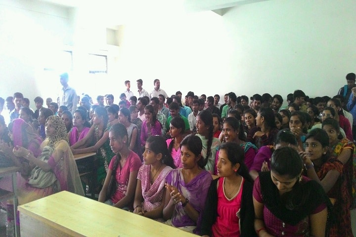 Mandavya First Grade College campus in Mandya, Karnataka, India — photo 3