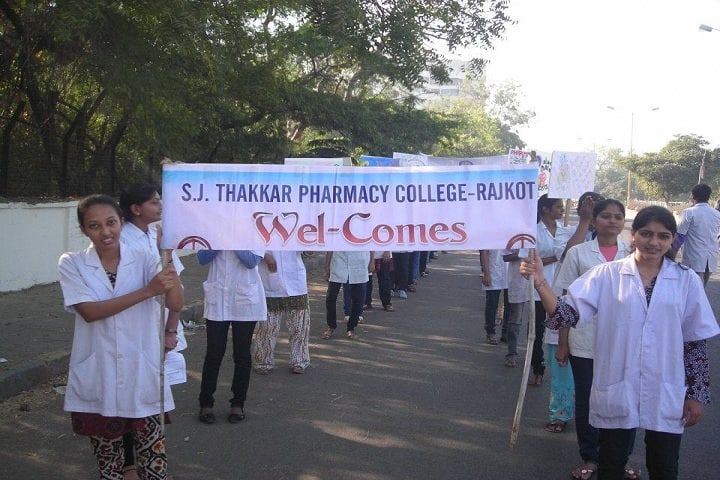 SJ Thakkar Pharmacy College campus in Rajkot, Gujarat, India — photo 2