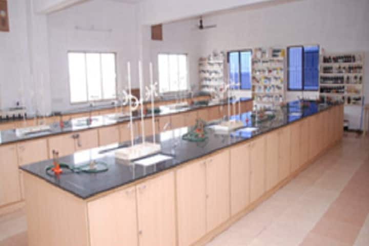 SJ Thakkar Pharmacy College campus in Rajkot, Gujarat, India — photo 6