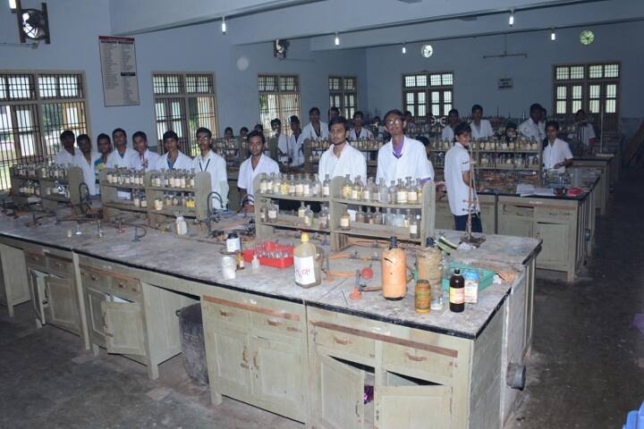 Shree JS Bhakta and Shree KM Bhakta Arts and Shree AN Shah Science and Shree NF Shah Commerce College campus in Surat, Gujarat, India — photo 6