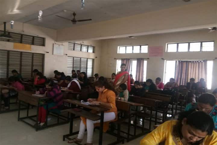 Jain Vidya Prasarak Mandal's Adhyapak Mahavidyalaya campus in Pimpri-Chinchwad, Maharashtra, India — photo 3