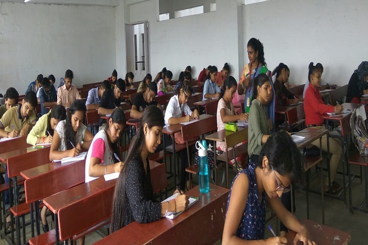 Viva College campus in Virar, Maharashtra, India — photo 4