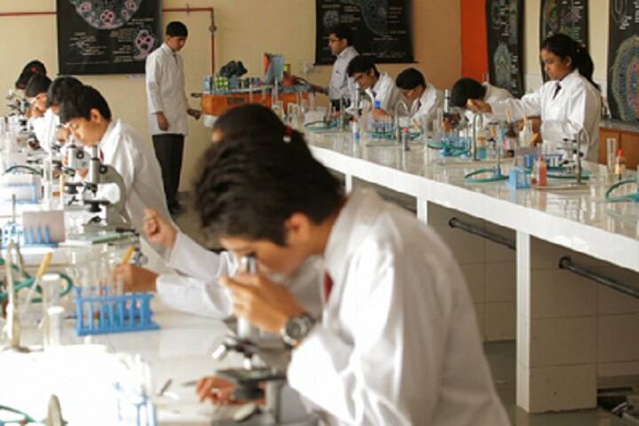 Sir Sitaram and Lady Shantabai Patkar College of Arts and Science and VP Varde College of Commerce and Economics campus in Mumbai, Maharashtra, India — photo 4