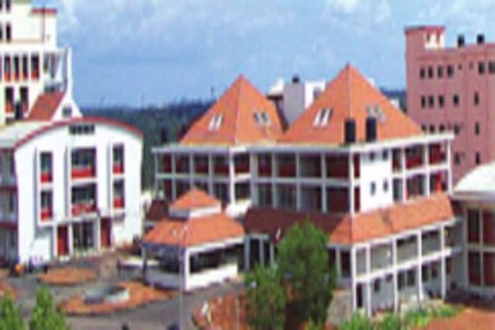 Government Medical College campus in Kochi, Kerala, India — photo 3