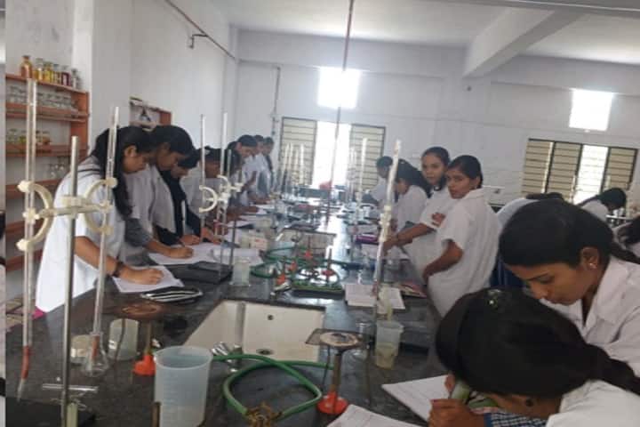 Late KG Kataria College campus in Daund, Maharashtra, India — photo 3