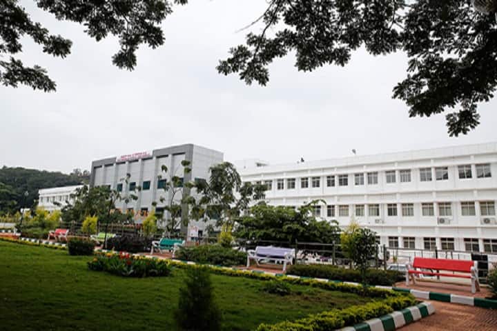 SDS Tuberculosis Research Centre and Rajiv Gandhi Institute of Chest Diseases campus in Bangalore, Karnataka, India — photo 2