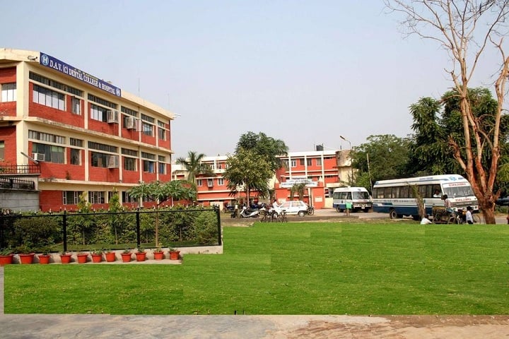 JN Kapoor DAV Centenary Dental College campus in Yamuna Nagar, Haryana, India — photo 1