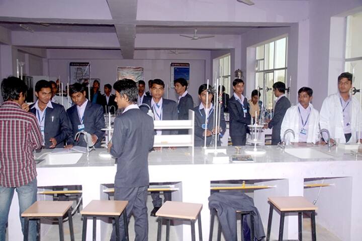 Universal Technical College campus in Jaipur, Rajasthan, India — photo 3