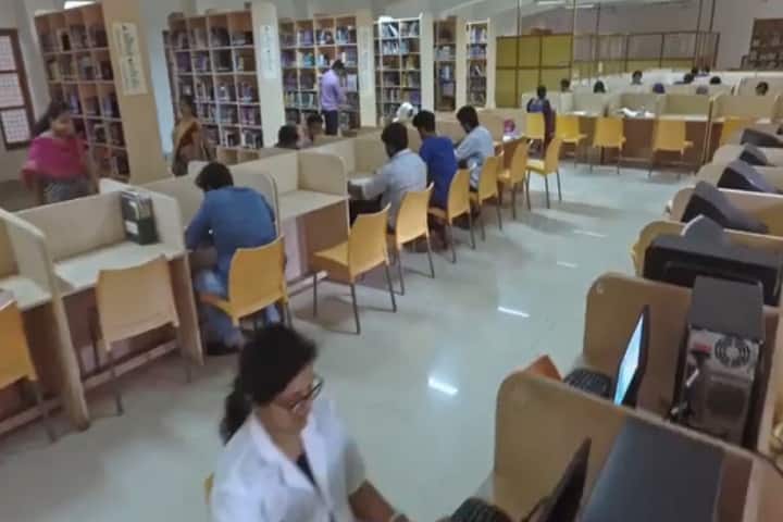 Azeezia Medical College campus in Kollam, Kerala, India — photo 4