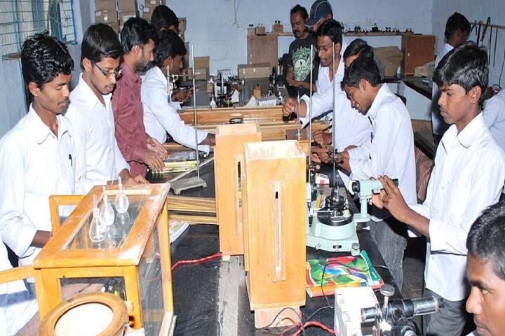 Swamy Vivekananda Degree College campus in Kalyandurg, Andhra Pradesh, India — photo 5