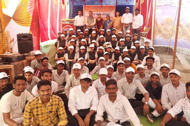 Janshakti Shikshan Sanstha Pandharkawada Shri Babasaheb Deshmukh Parwekar Mahavidyalaya campus in Pandharkawada, Maharashtra, India — photo 2