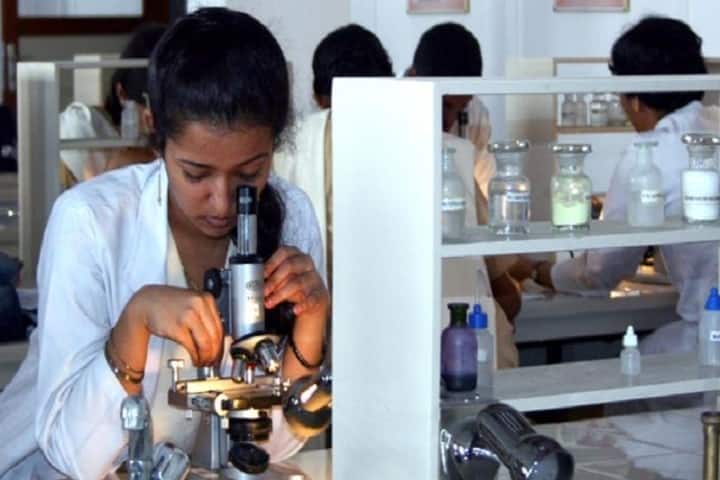 Amrita School of Medicine campus in Ernakulam, Kerala, India — photo 3