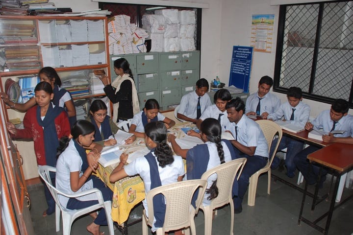 Yashwantrao Gudadhe Patil Memorial College of Arts campus in Nagpur, Maharashtra, India — photo 4
