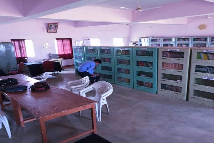 Kewalramji Harde Mahavidyalaya campus in Gadchiroli, Maharashtra, India — photo 4