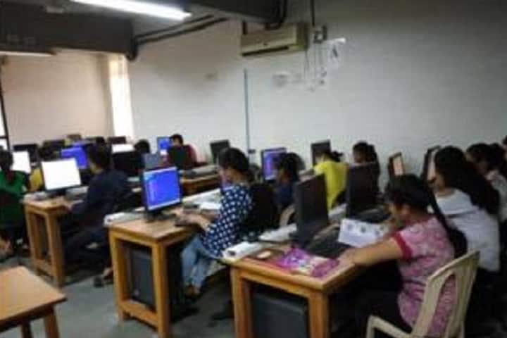 BS Patel Polytechnic campus in Mehsana, Gujarat, India — photo 2