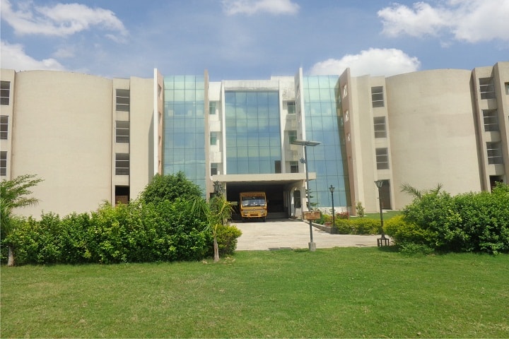 Chhatratpati Shahuji Maharaj College of Engineering and Technology campus in Allahabad, Uttar Pradesh, India — photo 1