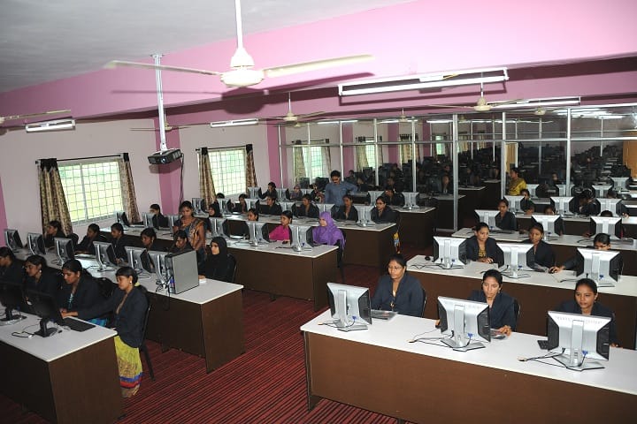 Mina Institute of Engineering and Technology for Women campus in Nalgonda, Telangana, India — photo 5