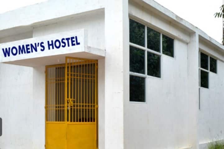 Sambhram Institute of Medical Sciences and Research campus in Kolar Gold Fields, Karnataka, India — photo 2