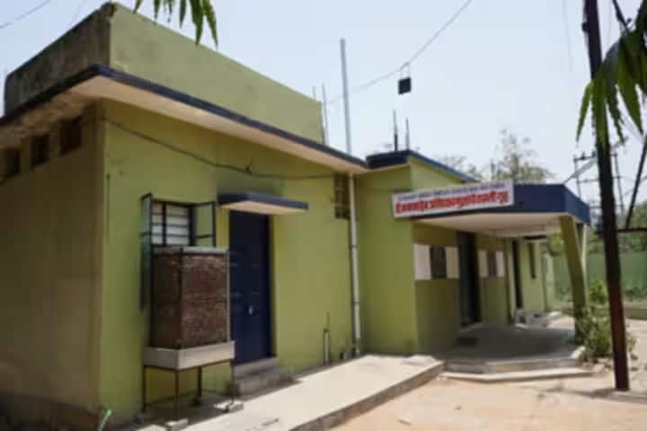 Dr Ambedkar College of Arts Commerce and Science campus in Chandrapur, Maharashtra, India — photo 4