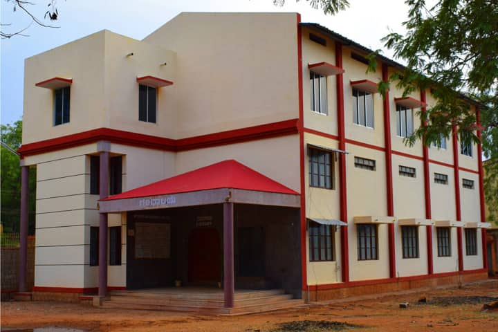 Gangavathi Bhagyamma Rural Degree College campus in Hoovina Hadagali, Karnataka, India — photo 3