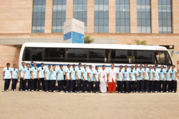 Kokilaben Dhirubhai Ambani Nursing College campus in Mumbai, Maharashtra, India — photo 1