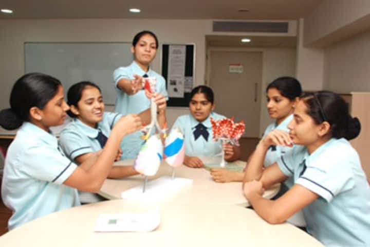 Kokilaben Dhirubhai Ambani Nursing College campus in Mumbai, Maharashtra, India — photo 4