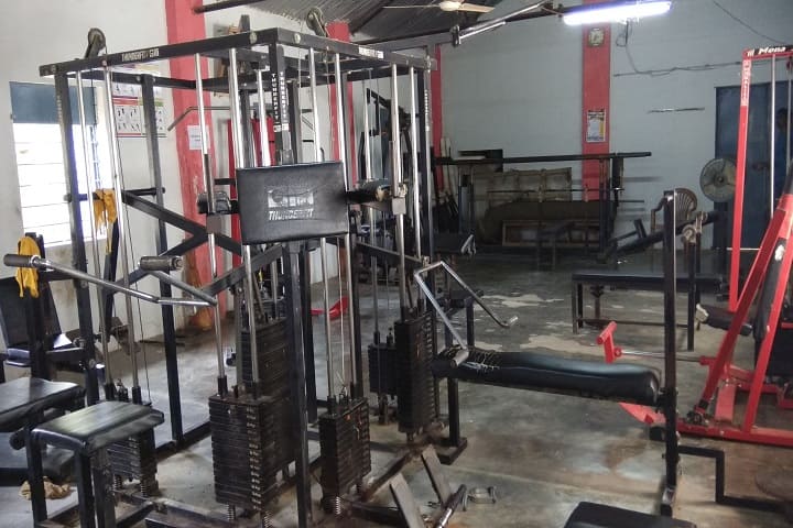 Govindrao Warjurkar Arts and Commerce College campus in Nagbhid, Maharashtra, India — photo 4