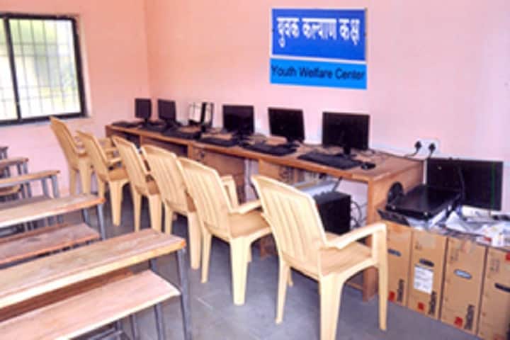 Gramin Vikas Shikshan Sanstha's Arts and Commerce College campus in Satara, Maharashtra, India — photo 4