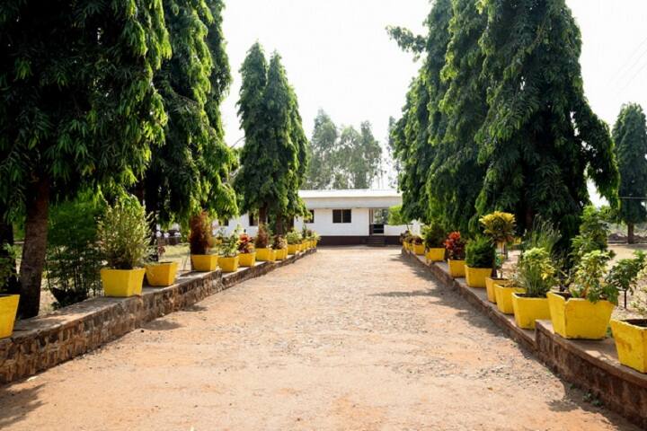 Dr JP Naik Mahavidyalaya campus in Kolhapur, Maharashtra, India — photo 1