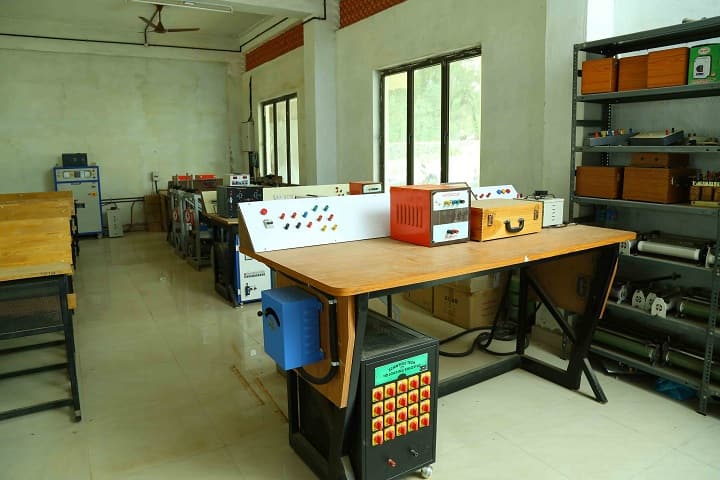 Ilahia School of Science and Technology campus in Ernakulam, Kerala, India — photo 3