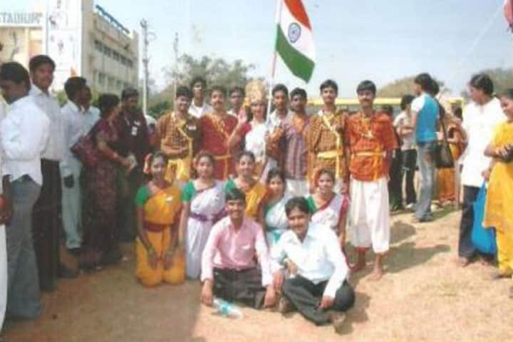 Mahatma Gandhi College campus in Guntur, Andhra Pradesh, India — photo 2