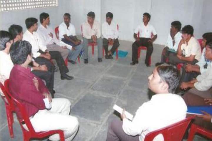 Mahatma Gandhi College campus in Guntur, Andhra Pradesh, India — photo 3