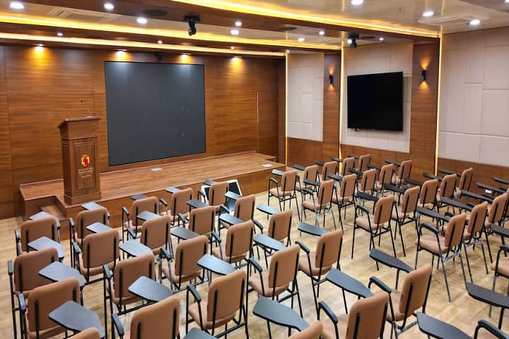 Sri Madhusudan Sai Institute of Medical Sciences and Research campus in Chikkaballapur, Karnataka, India — photo 3