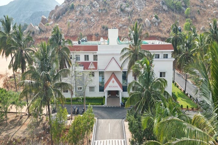 Sri Madhusudan Sai Institute of Medical Sciences and Research campus in Chikkaballapur, Karnataka, India — photo 6