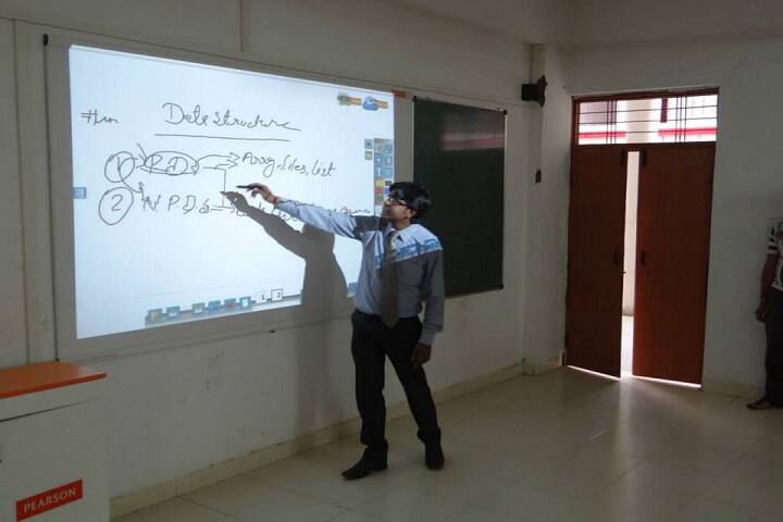 Radhaswami Institute of Technology campus in Jabalpur, Madhya Pradesh, India — photo 2