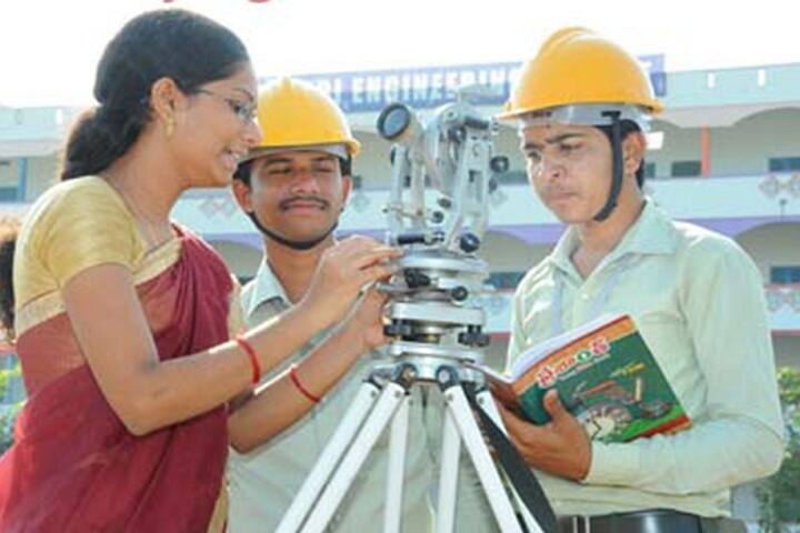 Chintalapudi Engineering College campus in Guntur, Andhra Pradesh, India — photo 4