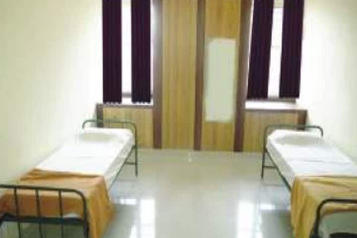 Siddaganga Medical College and Research Institute campus in Tumakuru, Karnataka, India — photo 6