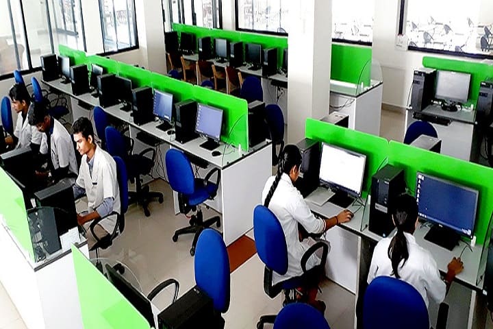 Shridevi Institute of Medical Sciences and Research Hospital campus in Tumkur, Karnataka, India — photo 5
