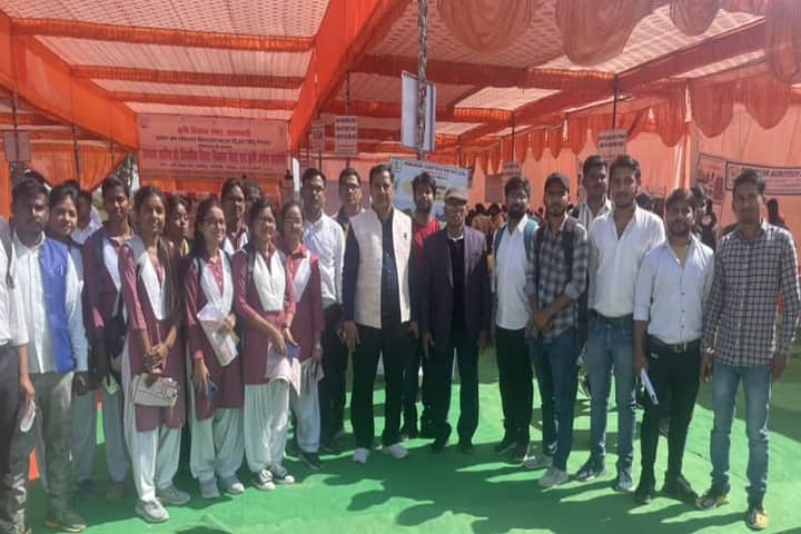Ram Lalit Singh Mahavidyalaya campus in Chunar, Uttar Pradesh, India — photo 6