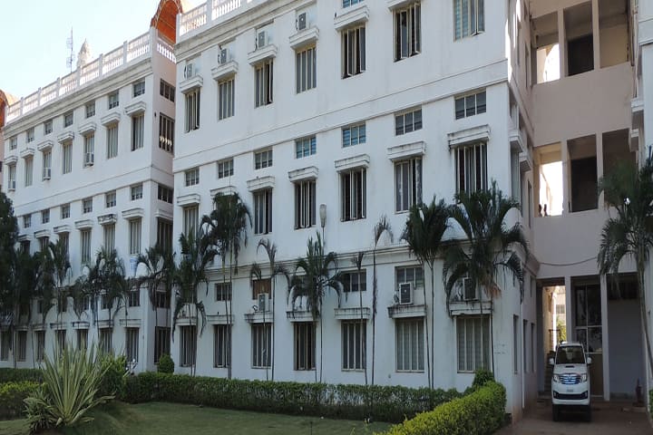 QIS College of Education campus in Ongole, Andhra Pradesh, India — photo 1