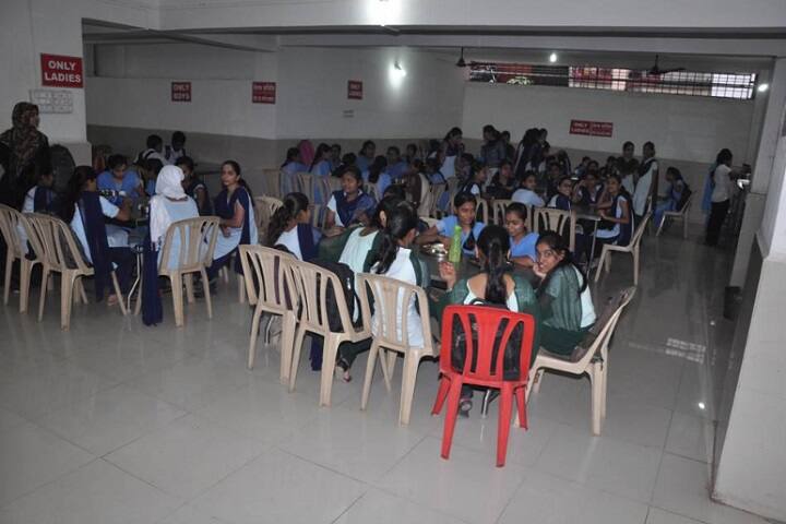 Rajarshi Shahu College campus in Latur, Maharashtra, India — photo 4