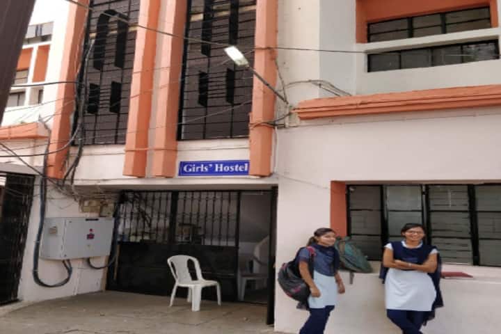 Rajarshi Shahu College campus in Latur, Maharashtra, India — photo 5