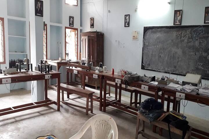Vaniniketan Degree and PG College campus in Karimnagar, Telangana, India — photo 4