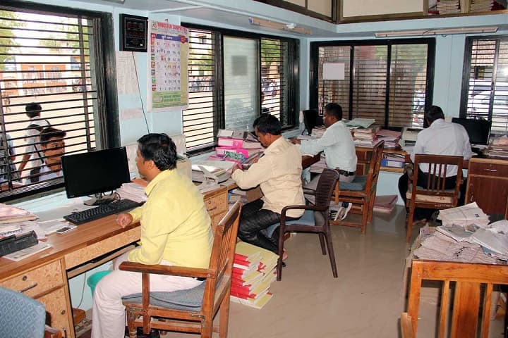 Dadasaheb Digambar Shankar Patil Arts Commerce and Science College campus in Jalgaon, Maharashtra, India — photo 3