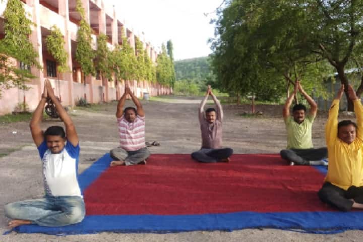 Yashodeep Shikshan Sanstha's Nagnath Arts Commerce and Science College campus in Hingoli, Maharashtra, India — photo 4