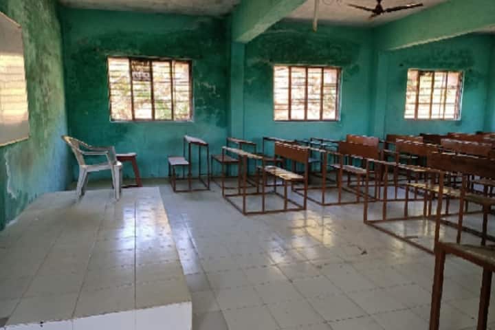 Yashodeep Shikshan Sanstha's Nagnath Arts Commerce and Science College campus in Hingoli, Maharashtra, India — photo 5