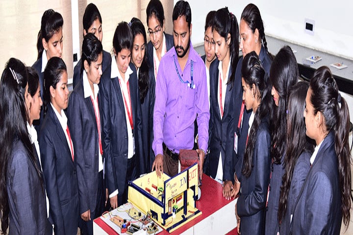 Sachdeva Engineering College for Girls campus in Gharuan, Punjab, India — photo 2
