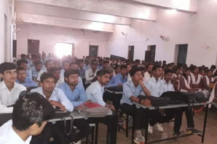 Government Shahid Kedarnath PG College campus in Mauganj, Madhya Pradesh, India — photo 2