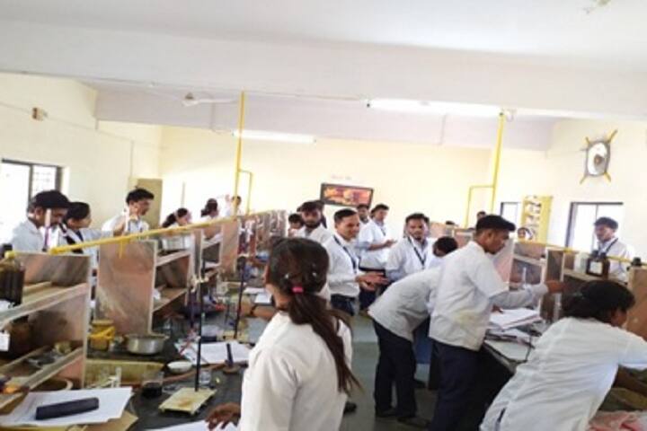 Sau Sushilamai Kale Arts campus in Ahmednagar, Maharashtra, India — photo 4